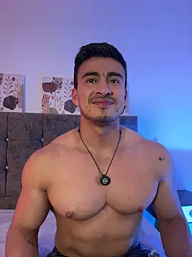 Chat +18 de Chris_Clarck ao vivo