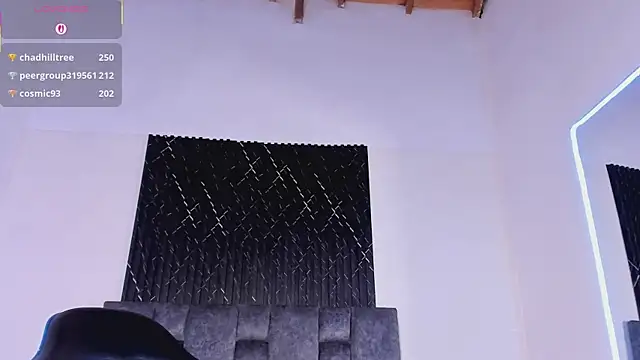 XXX chat uživo modela Alexxus_Smith