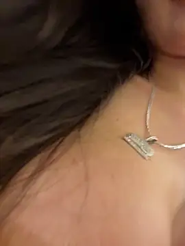 צ'אט XXX בשידור חי של LAURA_VANESA