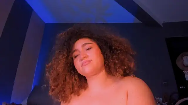 XXX chat uživo modela Kateryn_