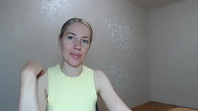 XXX chat uživo modela Javelinka