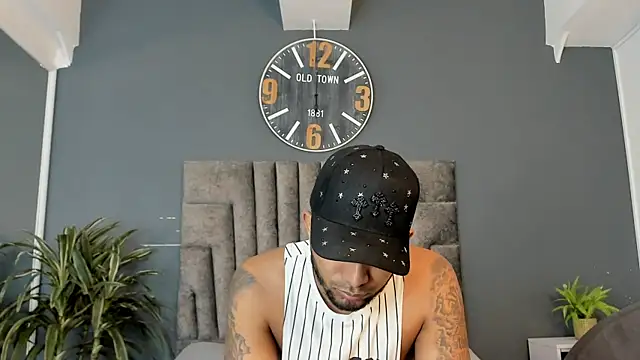 Robin_Rief Chat XXX in diretta