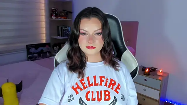 OphelianaRose33 XXX чат на живо