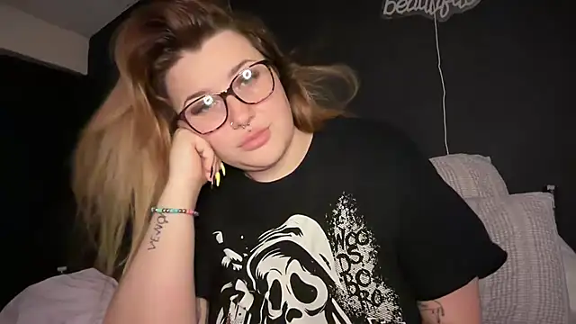 Chat +18 de curvy_rosie69 ao vivo