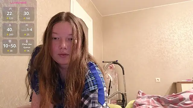 Blush_Lolaa Show in webcam