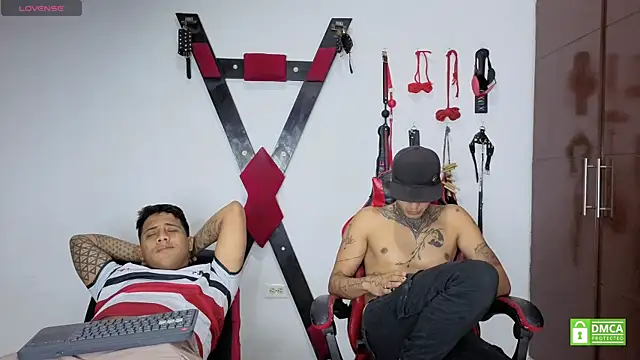 EliteBoysLive's Live XXX Chat