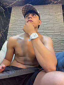 Lander_Cruz Live XXX-Chat