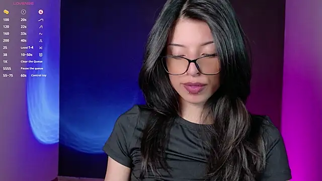 Chat XXX en directo de NanakoDollx