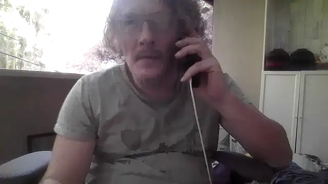 Chat XXX en directo de riffraff69