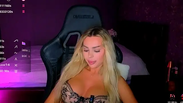 Chat +18 de Ayla__Demir ao vivo