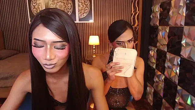 AudreyMilesTrans élő XXX-chatje