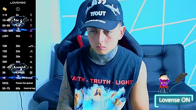 Онлайн чат XXX KevinSanchez420