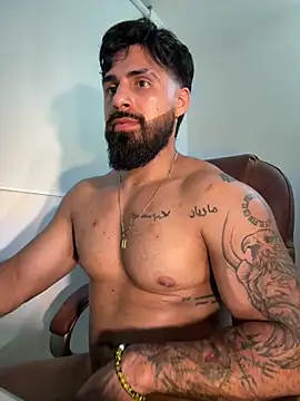 Ryan_Black3 Adlı Modelin Canlı XXX Sohbeti