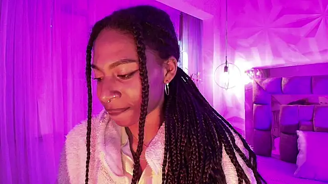 Queen_perla_'s Live XXX Chat