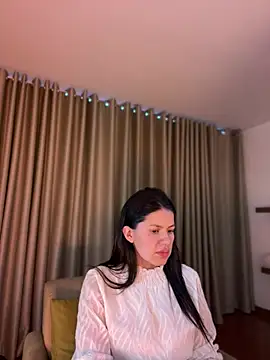 دردشة Zandrina الجنسية المباشرة