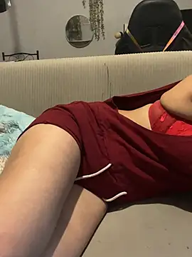 LaPetitechienne1's Live XXX Chat