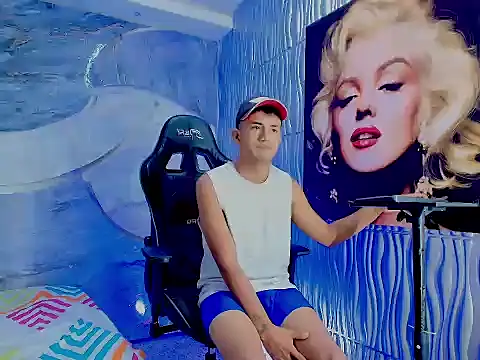 NIO_KLOUDS_ Live XXX Chat