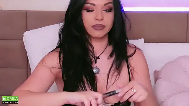Chat XXX en directo de EmilySin_