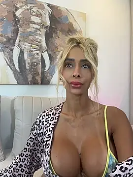 Chat XXX en directo de ParisRoux