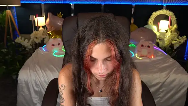 Chat XXX en directo de BabyFlowerr