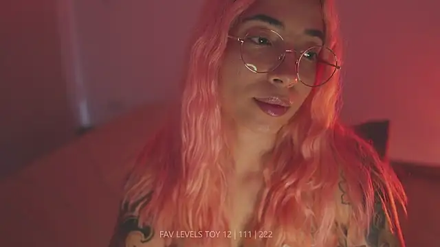 dearnina_ live XXX chat