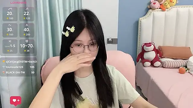 Luna-666 Chat XXX in diretta