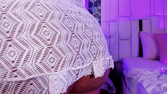 lia_mariana Adlı Modelin Canlı XXX Sohbeti