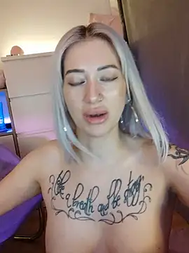 Gina-Lumara Webcam-Show