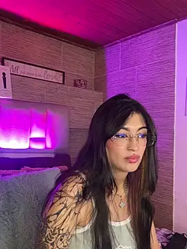 mia_devine_ Live XXX-Chat