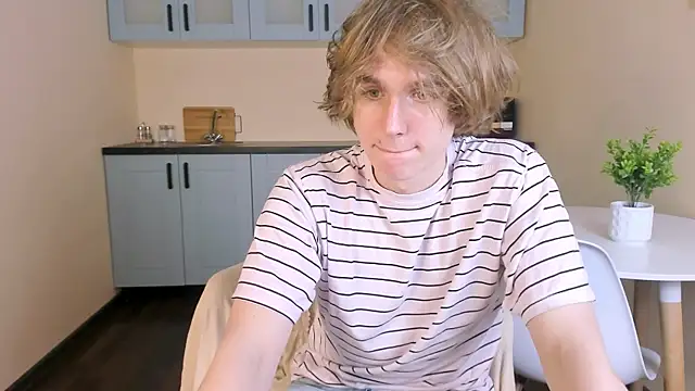 FinnBev live XXX chat