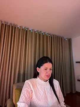 Zandrina Live XXX-chat