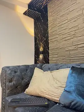 XXX chat uživo modela Lander_Cruz