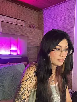 mia_devine_ élő XXX-chatje