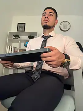 Chatroom XXX en direct de Dimitri_Colleman