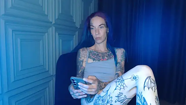 RavenryderUK's Live XXX Chat