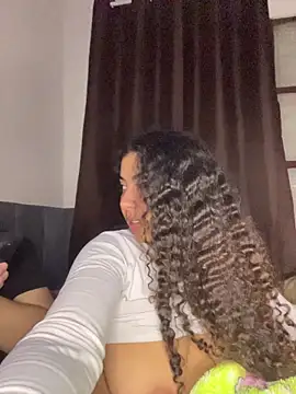 צ'אט XXX בשידור חי של A_maddy