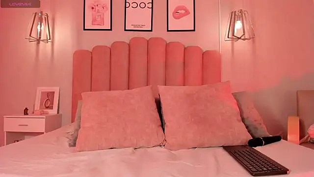 sheylawood Adlı Modelin Canlı XXX Sohbeti