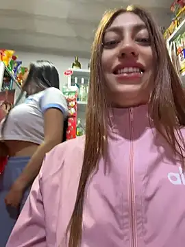 Chat XXX ao vivo de Sara_fun