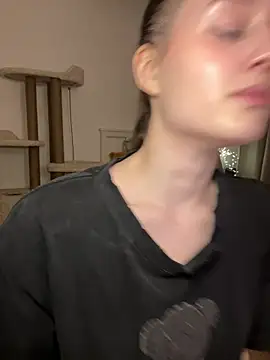 Онлайн чат XXX queenOfkisses