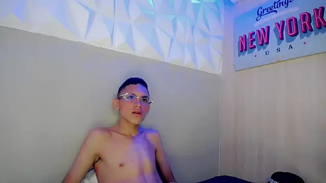 sombra_18 Chat XXX in diretta
