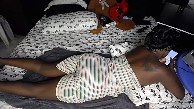 Chatroom XXX en direct de Sexy_sharntel