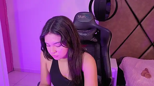 แชท XXX สดของ Mikaela-Banes