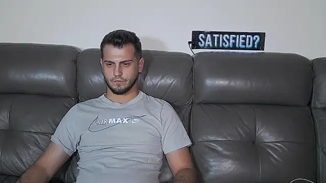 CrazyDom1 Chat XXX in diretta