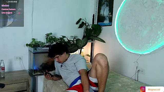 Magnuz_Col – Naživo XXX chat
