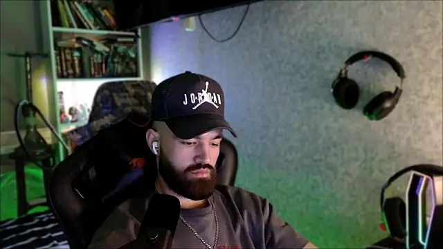 _Serious_Man – Naživo XXX chat