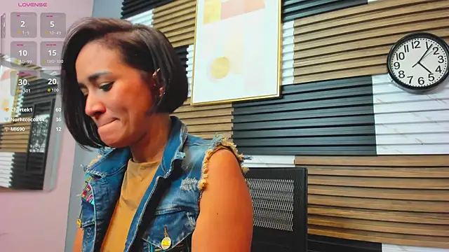 Scarleth-Foxx লাইভ XXX চ্যাট