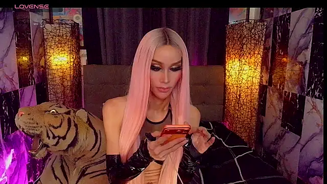 XXX chat uživo modela SeductiveSamanthaTS