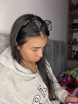 XXX chat uživo modela I_Samanthaa