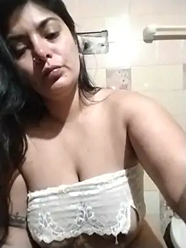 YouladyVidal's Live XXX Chat