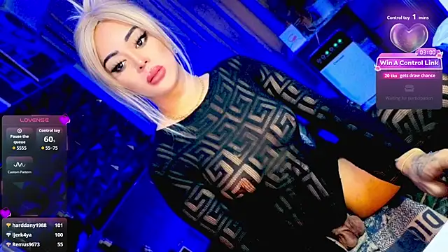 XXX chat uživo modela KYLIE_SHEMALE